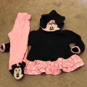 Pajamas with long sleeves and hat